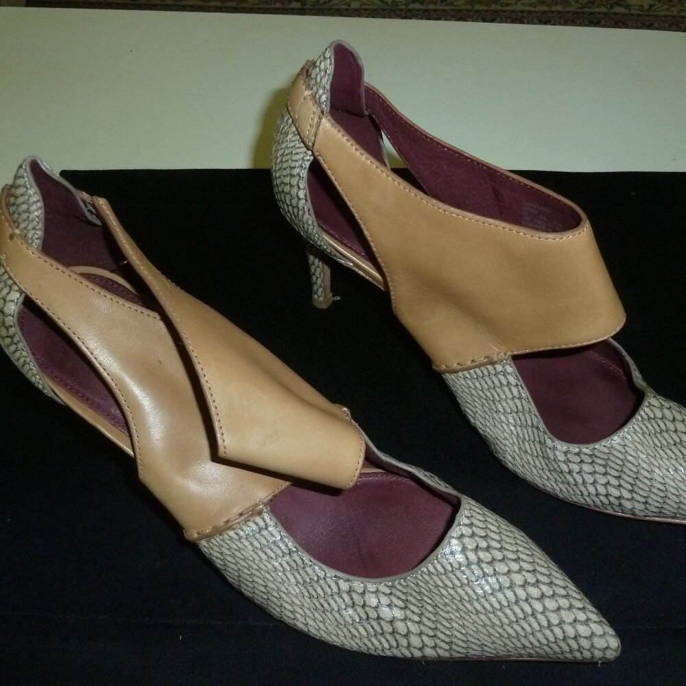 Coach Snakeskin and Leather Vanda Pumps High Heels Size 10